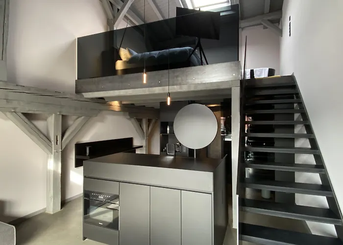 Poelter Bei Markus T 4* 居特斯洛